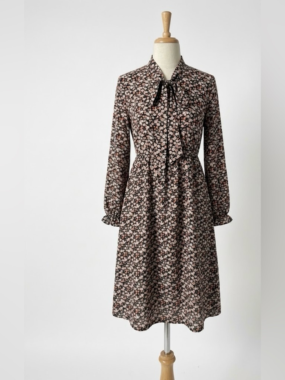 👗 Floral Black Summer Midi Dress with Necktie - Dresspot Size XXL NWOT